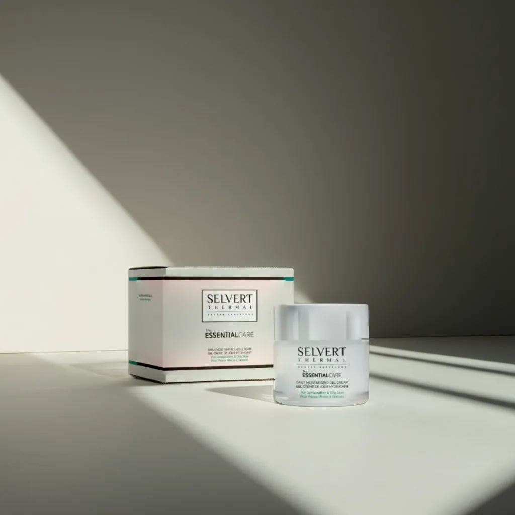 11258-the-essential-care-daily-moisturising-gel-cream-selvert-thermal-2.png